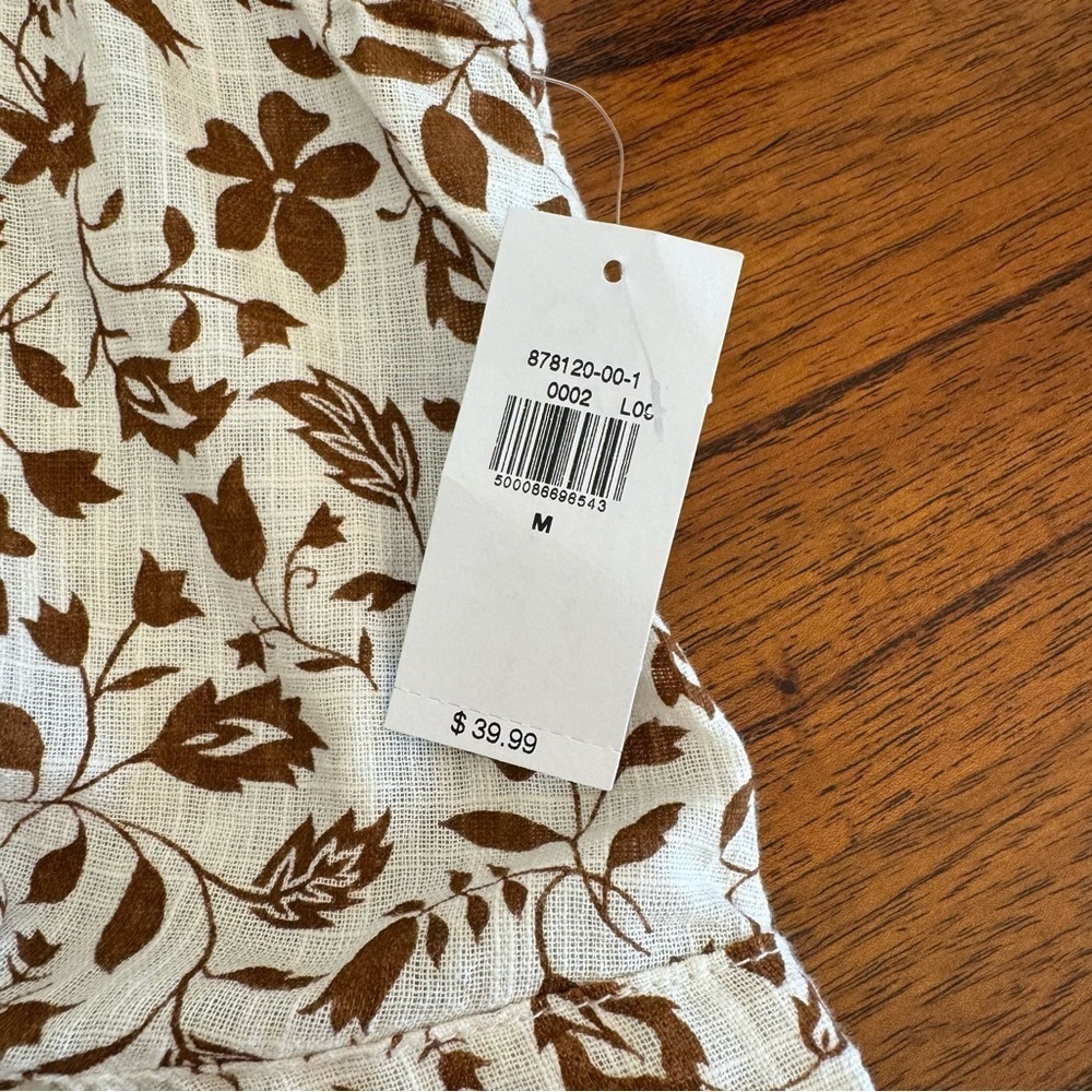 Flutter-Sleeve Floral V-Neck Tie-Back Top Size: M - Picture 4 of 16